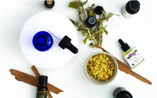 Everyday Essential Oils: How to Maximize the Benefits of Botanical Oils
